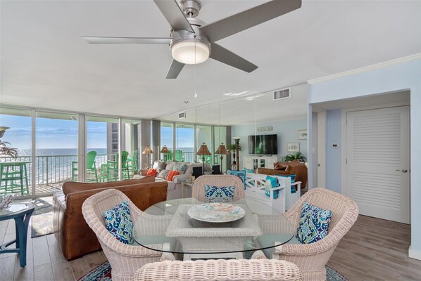 Lägenhet - flera sängar (Shoreline Towers 1073) | Vardagsrum