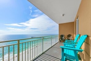 Condo, Multiple Beds (Sterling Reef 1404) | Property grounds