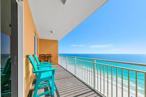 Condo, Multiple Beds (Sterling Reef 1404) | Property grounds