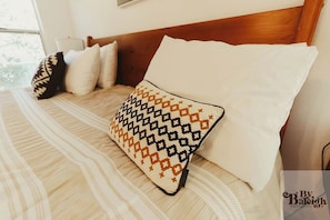 3 chambres, fer et planche Ă repasser, Wi-Fi, draps fournis