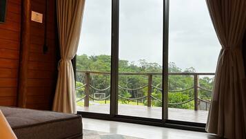Estúdio luxo, vista para a montanha | 1 quarto, quartos à prova de som, Wi-Fi de cortesia