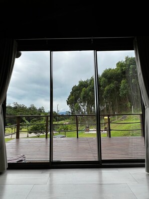 Deluxe-studiolejlighed - bjergudsigt | Terrasse/gårdhave