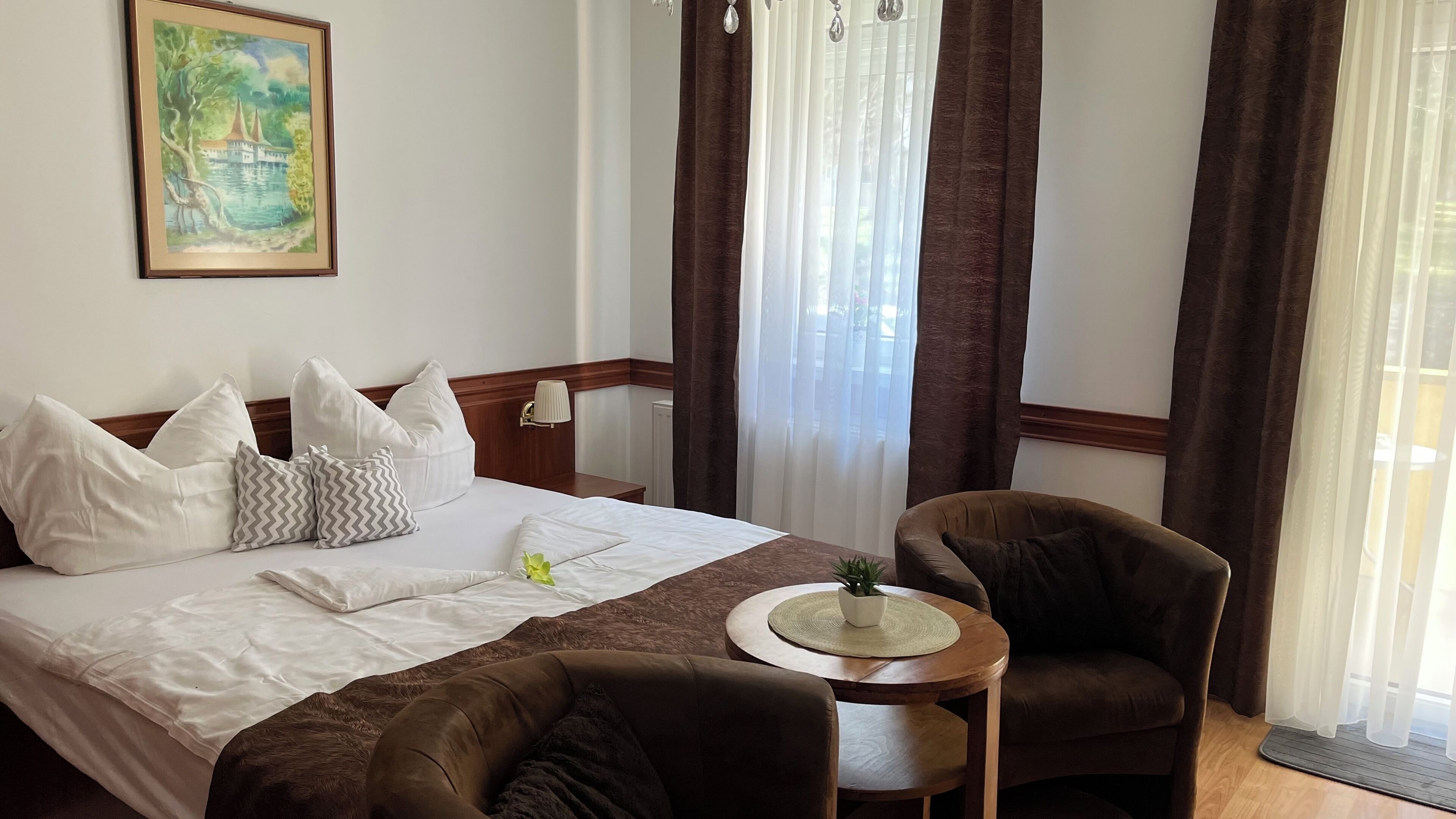 2 habitaciones, wifi gratis y ropa de cama 