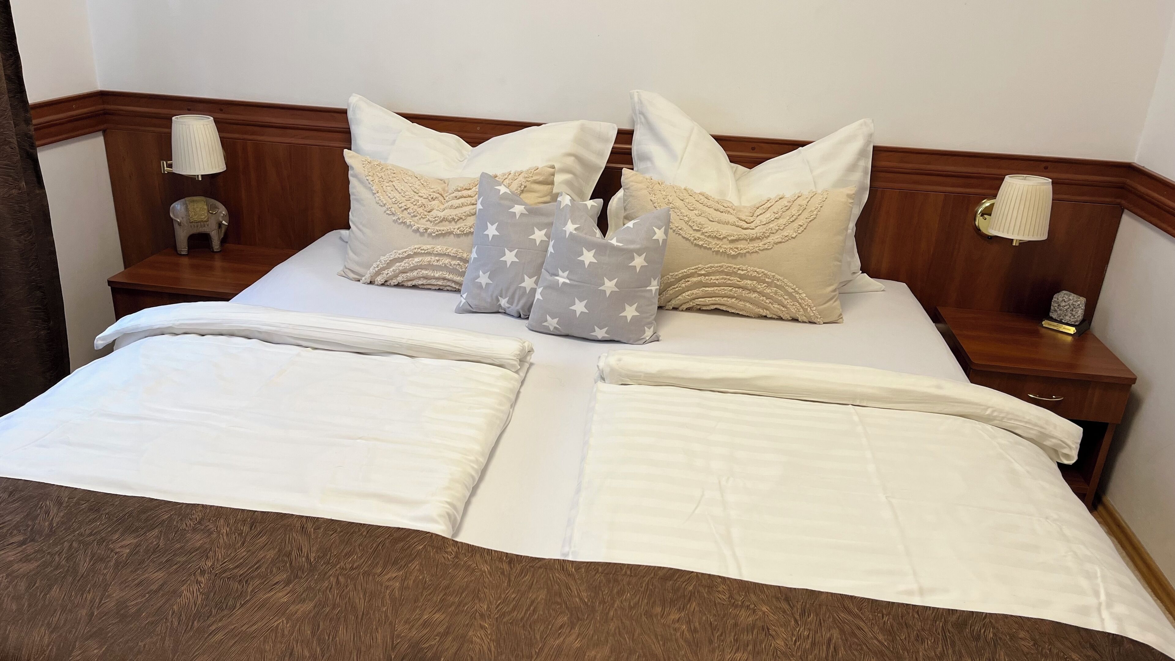 2 chambres, Wi-Fi gratuit, draps fournis