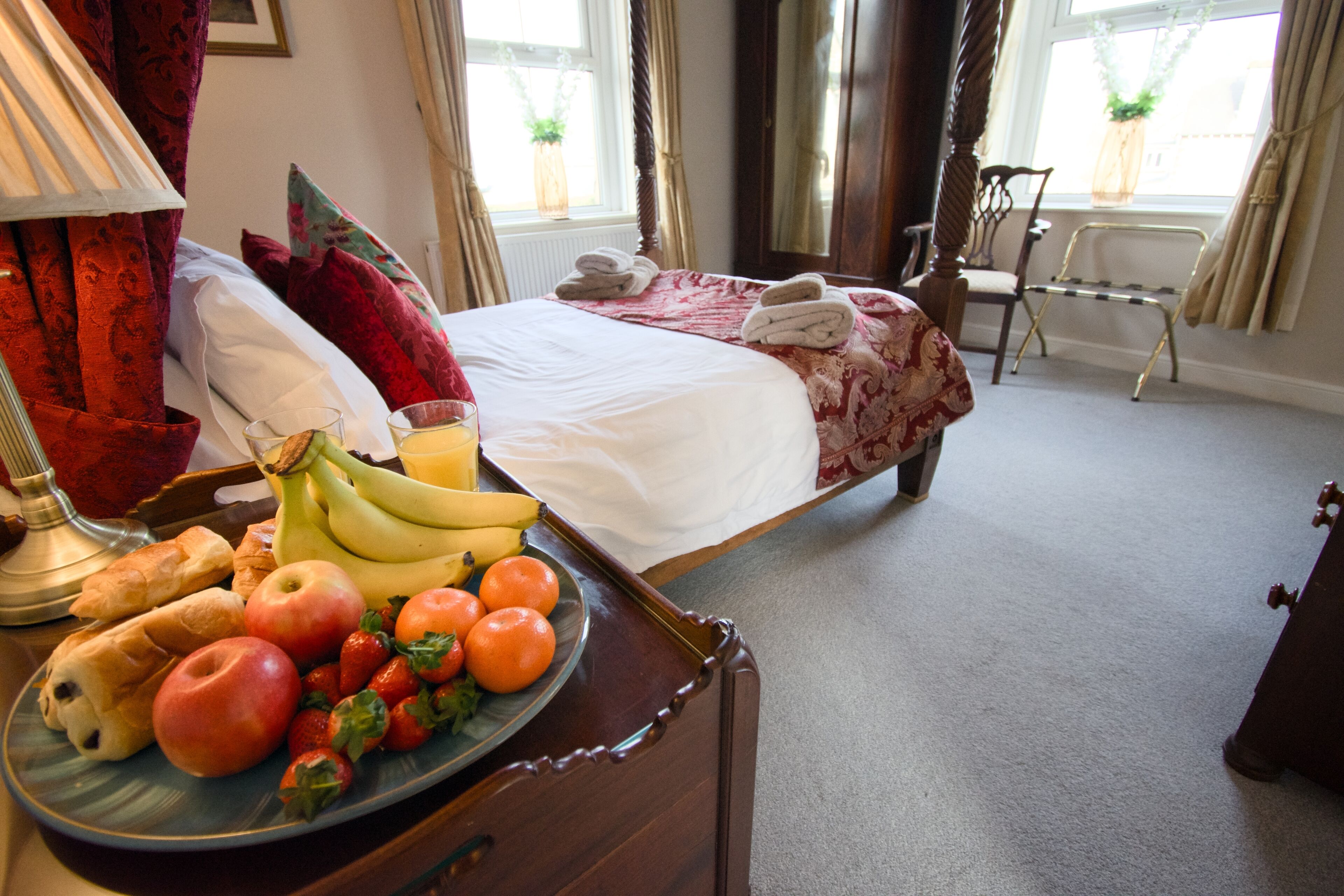 6 chambres, fer et planche à repasser, lit parapluie, Wi-Fi gratuit
