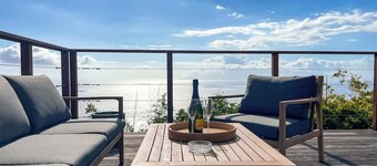 Bounty Lodge - Private spa and view