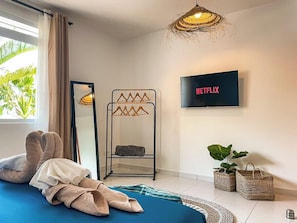 1 dormitorio, tabla de planchar con plancha, cuna de viaje y wifi
