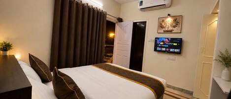 Deluxe Single Room