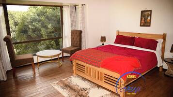 5 chambres, bureau, fer et planche Ă repasser, Wi-Fi