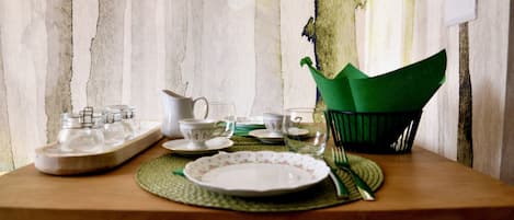 Se ofrece un desayuno bufé (15 EUR por persona)