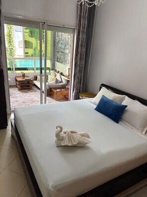 1 bedroom, WiFi, bed sheets