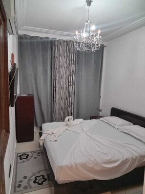 1 bedroom, WiFi, bed sheets