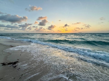 Beach nearby, sun loungers, beach umbrellas, beach towels