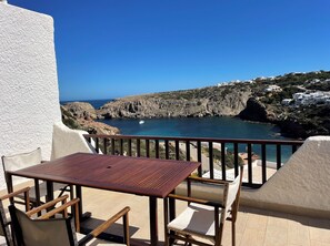 Outdoor dining - Ses Ancolles Cala Morell (Cala Morell)