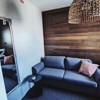 Televisión de pantalla plana de 20 pulgadas con canales por cable