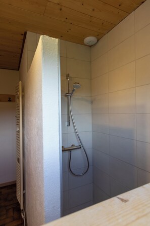 Hiustenkuivaaja, vessapaperi