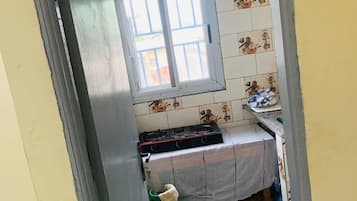 Appartement Confort | Cuisine privée | Réfrigérateur, micro-ondes, four, plaque de cuisson