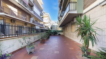 Enceinte de lâhĂ©bergement