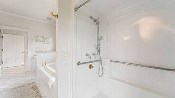 Shower, jetted tub, hair dryer, towels