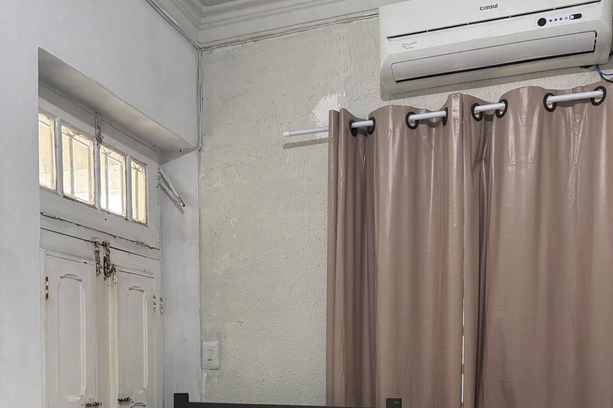 Shared Dormitory (Clarice Lispector - Feminino) | WiFi (free)