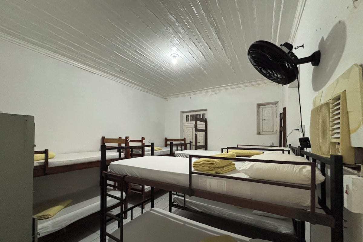 Shared Dormitory (Alceu Valença) | Free WiFi