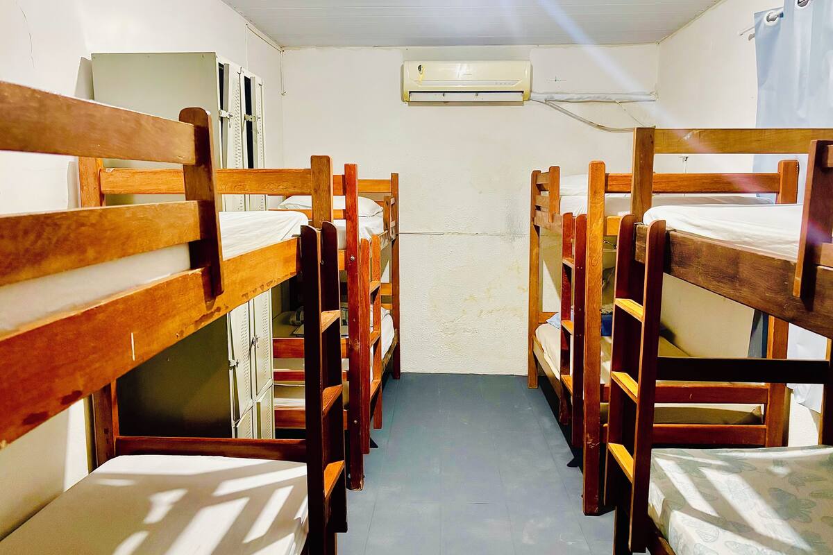 Shared Dormitory (Nação Zumbi) | WiFi (free)