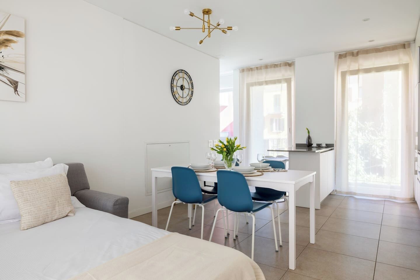 2 Schlafzimmer, Schreibtisch, Bügeleisen/Bügelbrett, Reisekinderbett