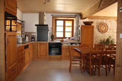 Gîte 'La Valentine', secluded country house in the heart of nature