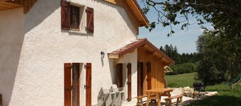 Gîte 'La Valentine', secluded country house in the heart of nature
