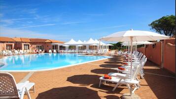 Leilighet, flere soverom, terrasse | Basseng | Utendørsbasseng