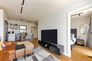 1 bedroom, in-room safe, iron/ironing board, Internet