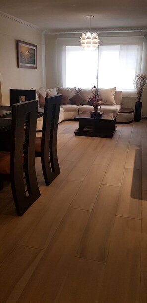 Interior - 3BR/2BA Condo, close to Old town, and Touristic Areas (Quito)