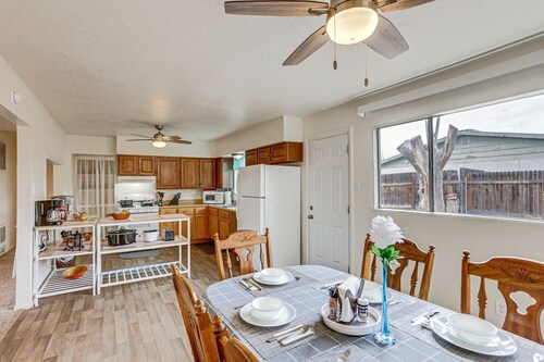 Free Chick-fil-A&Starbucks! Sierra Vista Hideaway!