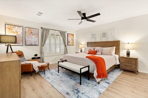 5 bedrooms, desk, iron/ironing board, travel cot
