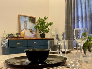 Dining - 3-Bedroom Colonial style house near historic Fort Kochi with WiFi, AC (Kochi)