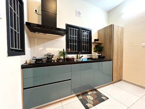 Microwave, stovetop