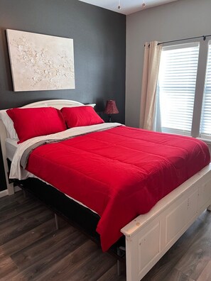 3 bedrooms - Cozy 3 Bedroom Country Place (Houston)