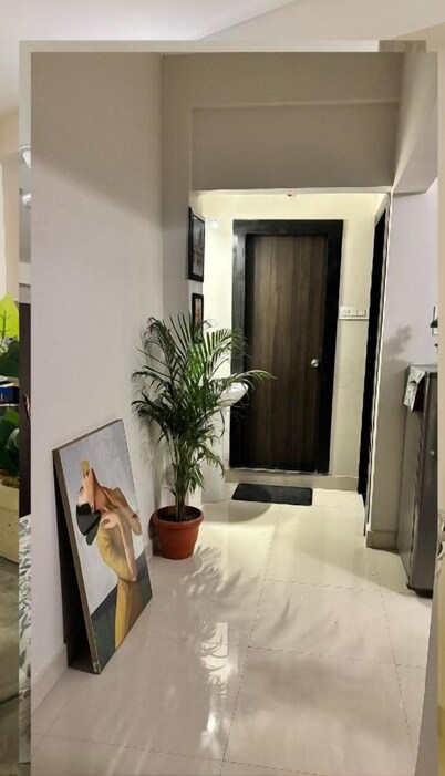 Superb cosy apartment with WiFi in Siliguri. Fur buddies are welcome.