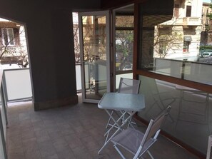 Deluxe Townhome, City View | Terrace/patio