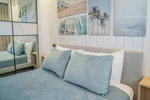 2 chambres, fer et planche à repasser, Wi-Fi gratuit, draps fournis