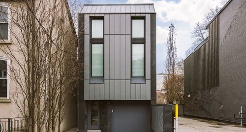 Urban Elegance Home in Yorkville | 3bed3baths