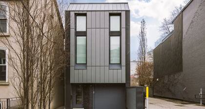 Urban Elegance Home in Yorkville | 3bed3baths
