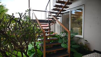 Villa, Garden View | Premium bedding, memory foam beds, minibar, in-room safe