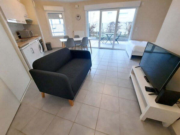 Living area - Le 18 - Apt 2 Persons, with terrace (dijon)