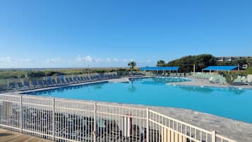 Piscine extérieure