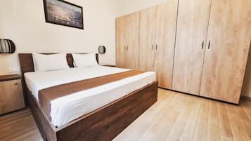 Villa – comfort, terrasse, sjøutsikt | 5 soverom og wi-fi (inkludert)
