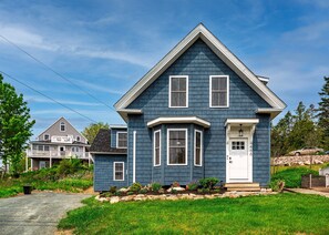 Exterior - Harbor Watch Sleeps 10 WaterView (Southwest Harbor)