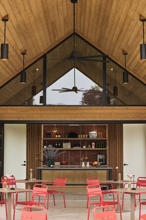 Exterior - Three Ducks (Westhampton)