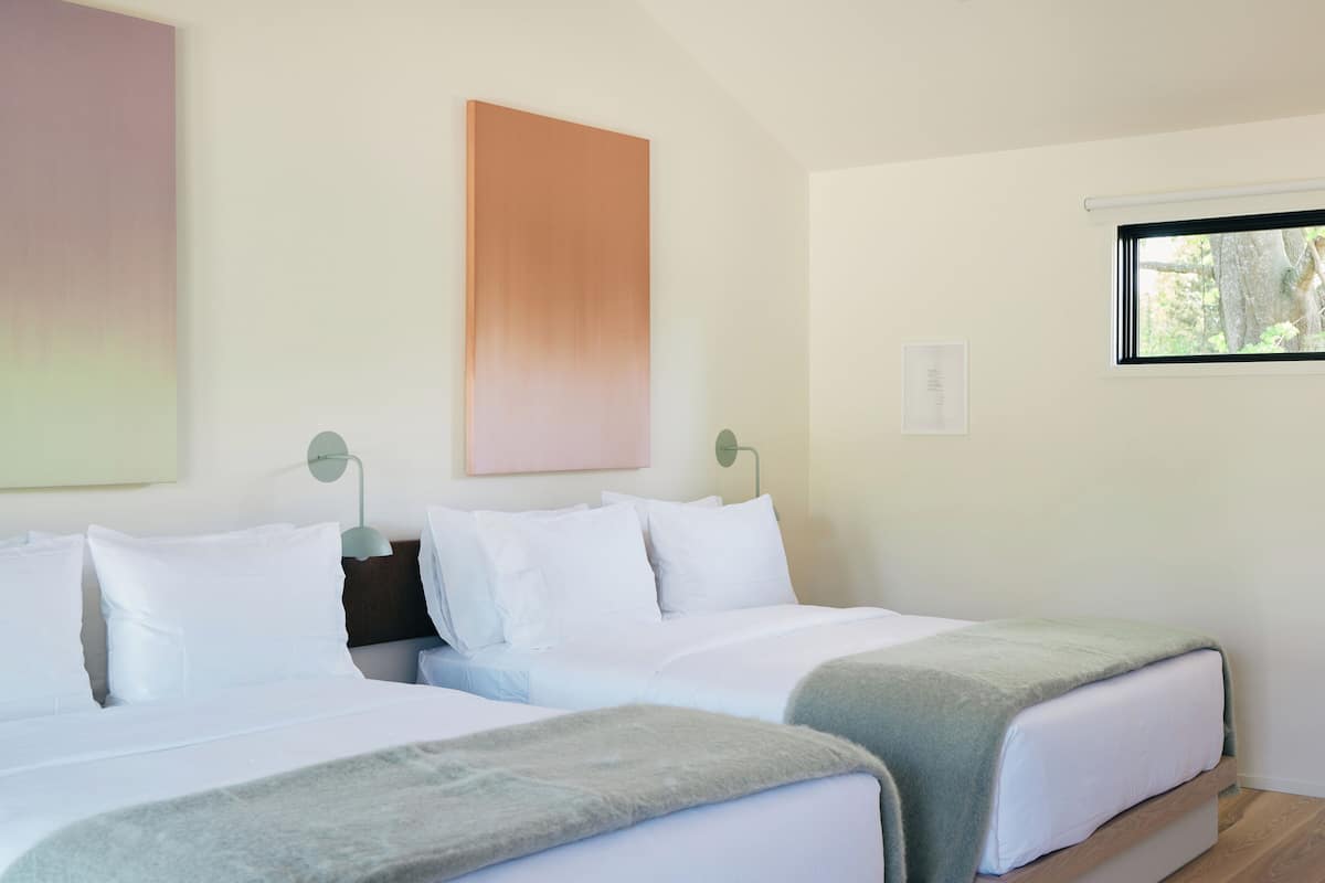 Standard 2 Queen | In-room safe, WiFi (free)