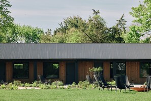 Exterior - Three Ducks (Westhampton)